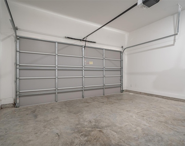 306 Chobani Lane - Photo Thumbnail 12