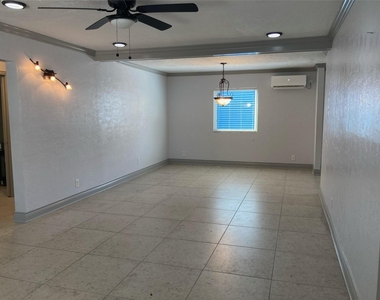 1339 Idylwild Street - Photo Thumbnail 17