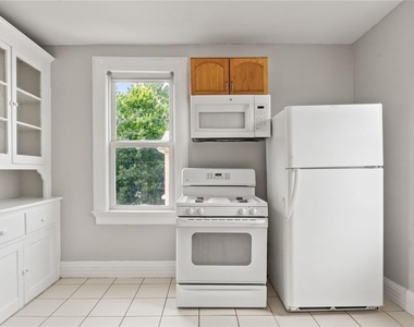 385 Stephens - Photo Thumbnail 15