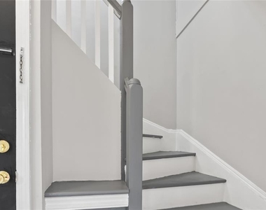 385 Stephens - Photo Thumbnail 4