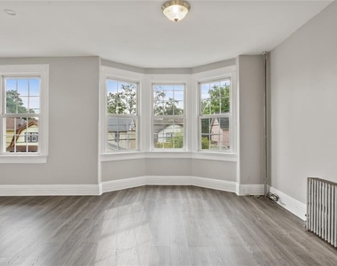 385 Stephens - Photo Thumbnail 5
