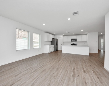 2111 Hyde Acres Street - Photo Thumbnail 24