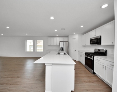 2111 Hyde Acres Street - Photo Thumbnail 13