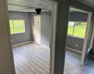 311 Virginia Street - Photo Thumbnail 2