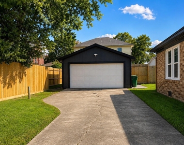 3020 Arbor Street - Photo Thumbnail 13