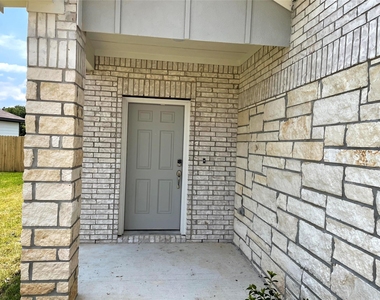 25484 Northpark Lake Drive - Photo Thumbnail 4