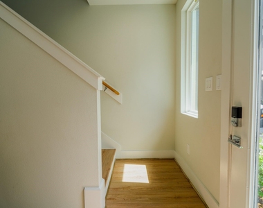 615 Northew Street - Photo Thumbnail 4