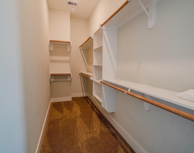 615 Northew Street - Photo Thumbnail 16