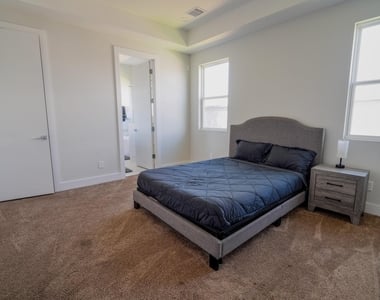 615 Northew Street - Photo Thumbnail 10