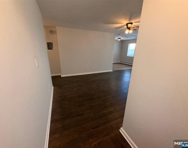 94 Park - Photo Thumbnail 1