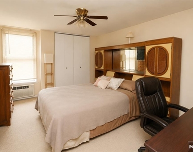 833 Main - Photo Thumbnail 7