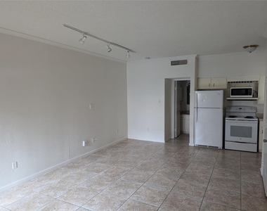 10855 Meadowglen Lane - Photo Thumbnail 2