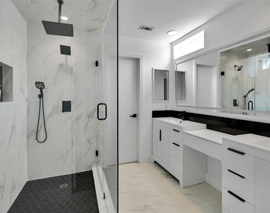 2807 Jackson Street - Photo Thumbnail 8