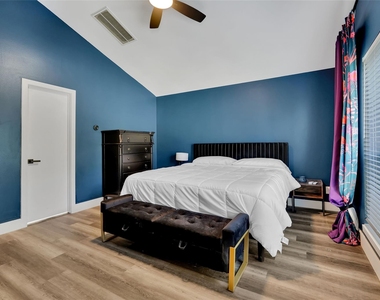 2807 Jackson Street - Photo Thumbnail 10