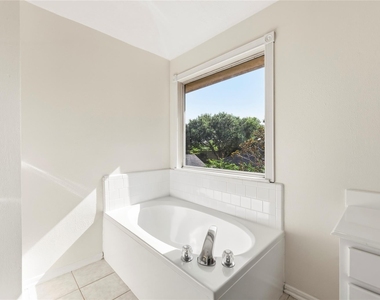 3422 Powell Way - Photo Thumbnail 22