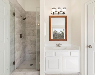 3422 Powell Way - Photo Thumbnail 2