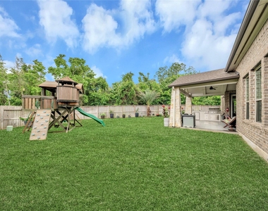 8826 Forest Side Drive - Photo Thumbnail 30