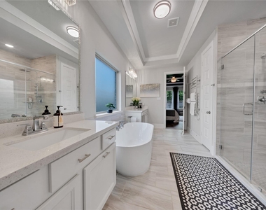 8826 Forest Side Drive - Photo Thumbnail 17