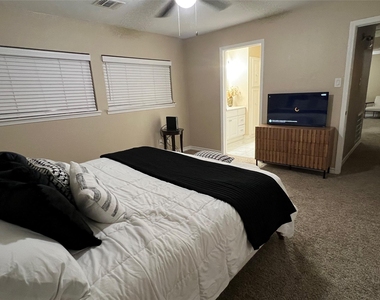 15138 Tresch Lane - Photo Thumbnail 7
