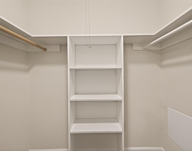 7714 Renwick Drive - Photo Thumbnail 25