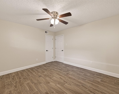 7714 Renwick Drive - Photo Thumbnail 23