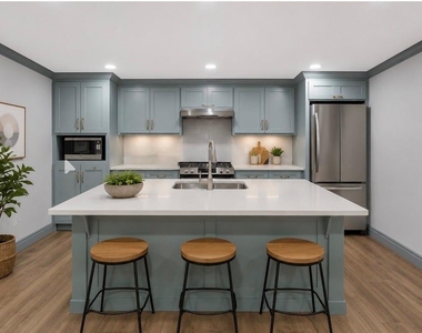 110 Robin Street - Photo Thumbnail 4