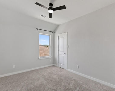 706 Santa Elena Trail - Photo Thumbnail 10