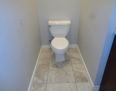 21722 Tophill Drive - Photo Thumbnail 13