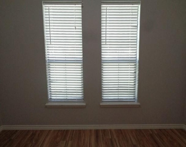 21722 Tophill Drive - Photo Thumbnail 9