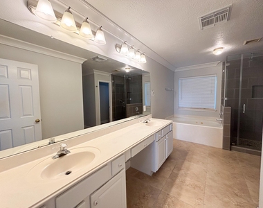 19207 Poplar Trails Lane - Photo Thumbnail 19