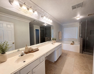 19207 Poplar Trails Lane - Photo Thumbnail 1