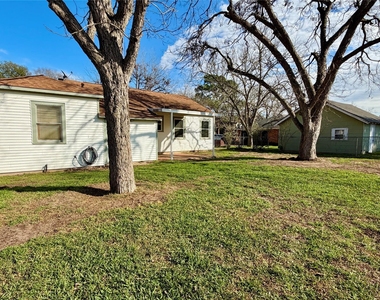 1104 Marie Street - Photo Thumbnail 25