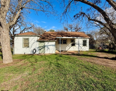 1104 Marie Street - Photo Thumbnail 26