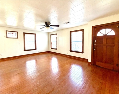 1104 Marie Street - Photo Thumbnail 2