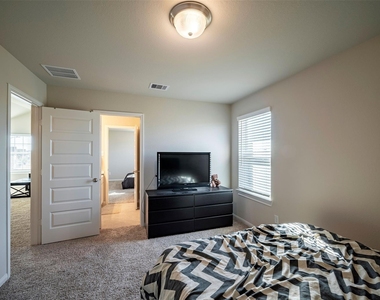 11627 Brookside Arbor Lane - Photo Thumbnail 18