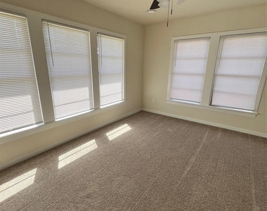 615 Eubanks Street - Photo Thumbnail 13
