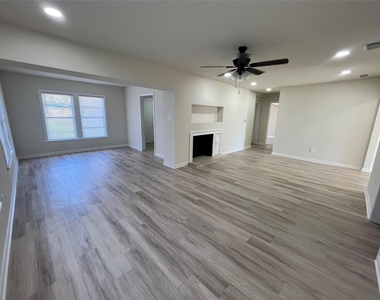 615 Eubanks Street - Photo Thumbnail 9