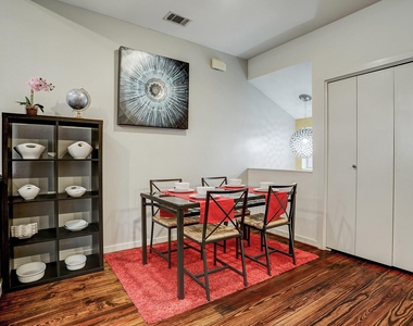 359 Sydnor Street - Photo Thumbnail 5