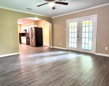 5830 Effingham Drive - Photo Thumbnail 2
