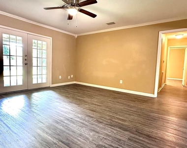 5830 Effingham Drive - Photo Thumbnail 3