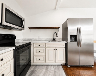 6816 Sherman Street - Photo Thumbnail 1