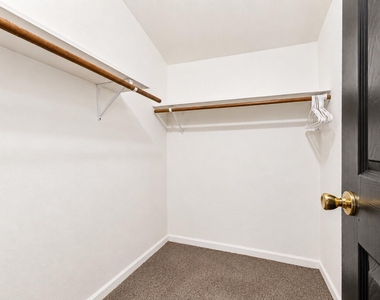 6816 Sherman Street - Photo Thumbnail 9