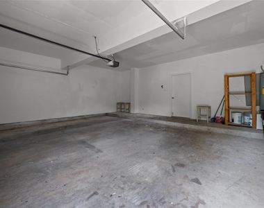 11709 Lakeside Place Drive - Photo Thumbnail 34
