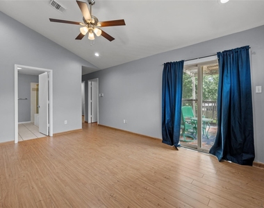 11709 Lakeside Place Drive - Photo Thumbnail 22