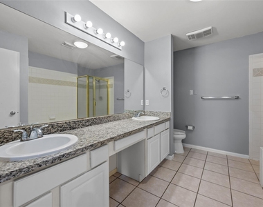 11709 Lakeside Place Drive - Photo Thumbnail 23
