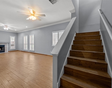11709 Lakeside Place Drive - Photo Thumbnail 14