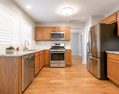 17015 Fordingbridge Drive - Photo Thumbnail 4