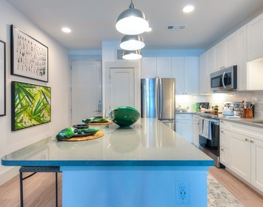 1330 Park West Green Dr - Photo Thumbnail 2