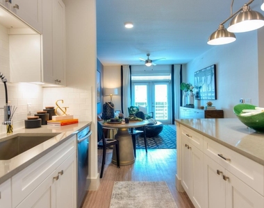 1330 Park West Green Dr - Photo Thumbnail 3