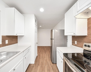 12068 Beechnut Street - Photo Thumbnail 16